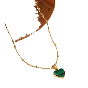 Minimalist satellite chain necklace with green heart malachite pendant in gold finish
