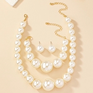 French vintage freshwater pearl jewelry set with gradient necklaces and earrings