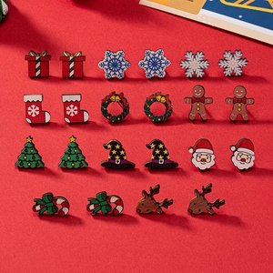 10-Paar Weihnachts-Ohrring-Set mit Holzmotiven wie Weihnachtsmann, Rentier und Schneeflocken