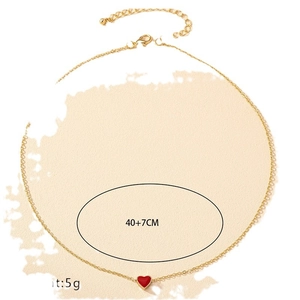 Collier minimaliste en or avec petit pendentif cœur rouge et chaîne réglable de 40+7 cm