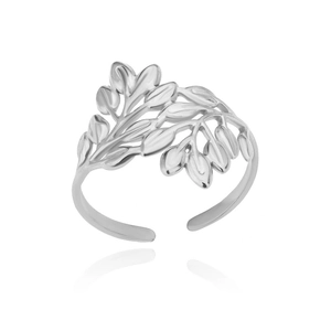 Détail de la bague réglable en acier inoxydable avec motif élégant de feuilles et vignes