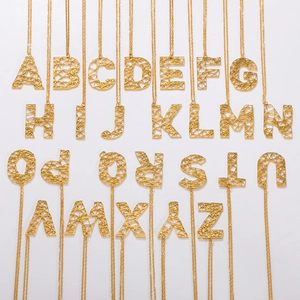Gouden holle geometrische A-Z alfabet hanger kettingen set met klassieke kruisketting uniseks
