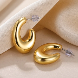 Minimalist gold-plated teardrop C-shape hoop earrings with a mirror polished finish