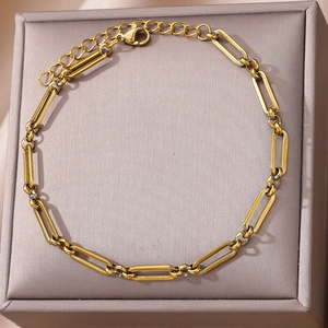 Minimalist 18k gold plated stainless steel paperclip chain anklet with lobster clasp