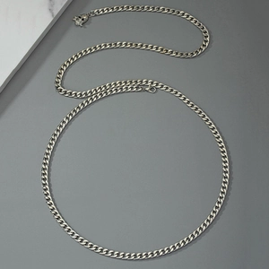 Silver skull waist chain with Cuban links and lobster clasp for women's fashion