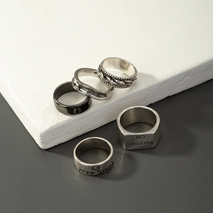 Vintage Legierung Ring Set Für Herren Damen Hip Hop Punk Stil Buchstaben Lächeln Gesicht Muster Retro Silber Schwarz Ring