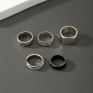 5-teiliges Vintage-Ring-Set mit Keep Smile Gravur und Retro-Silber-Finish
