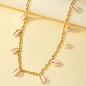 Ceinture chaîne dorée bohème avec pendentifs en coquillage naturel pour la plage