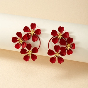 Vintage Matte Alloy Flower Cluster Stud Earrings Large Statement Floral Earrings Red Yellow For Women Fashion Party Jewelry