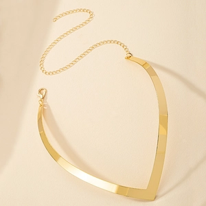 Gepolijste gouden V-vormige choker ketting met verstelbare karabijnsluiting voor dames