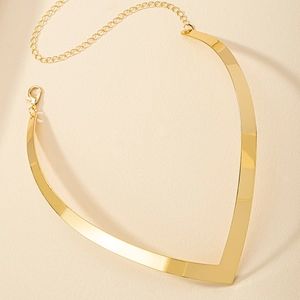 Gepolijste gouden V-vormige choker ketting met verstelbare ketting in punk-stijl