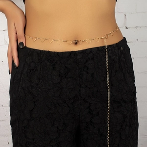 Chaîne de Taille Sexy Cœur Évidé pour Femmes Or Alliage Électroplaqué Ajustable Chaîne de Corps Bijoux pour Décoration de Robe