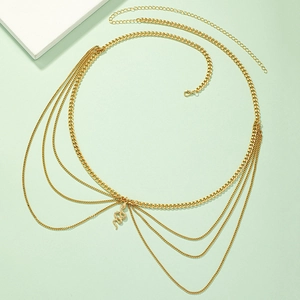 Catena per il corpo dorata multistrato con ciondolo a serpente boho e dettagli nappa