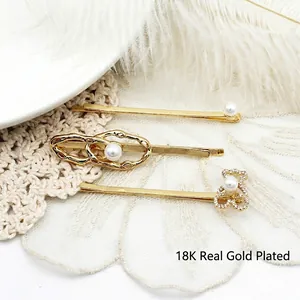 Elegant set of 18K gold plated hair clips with pearls and rhinestone bear motifs