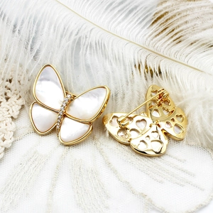 Exquisite 18K gold plated butterfly brooch with white mother of pearl and zircon stones