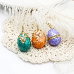 Colgante de Huevo de Pascua Estilo Fabergé de Cobre Bañado en Oro 18K Circonia Esmalte Joyería Vintage de Lujo DIY