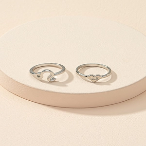 Minimalist Silver Alloy Heart Leo Zodiac Sign Ring For Women Trendy Irregular Engraved Letter Finger Jewelry Gift