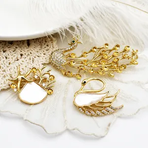 18K Gold Plated Copper Brooch DIY Pendant Base With Cubic Zirconia Mother Of Artificial Pearl Shell Swan Starfish Peacock Shape