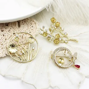 18K Gold Plated Copper Brooch With Zircon Lotus Plum Blossom Butterfly Flower Pattern For Women Suit Coat Jewelry Accessory