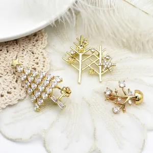 Weihnachtsbaum Brosche Kupfer Strass Eingelegt Goldene Farbe Festlicher Schmuck Zubehör Für Mantel Pullover Anzug Hochzeit Damen