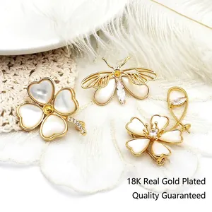 Élégante Broche en Cuivre Plaqué Or 18K Avec Nacre Zircon Abeille Trèfle Fleur de Cerisier Bijoux de Mode Pour Femmes