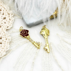 Luxurious 18K gold plated rose key charms with crystals for DIY jewelry making