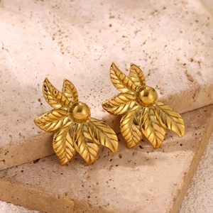 18K gold plated stainless steel leaf earrings with vintage natural cluster design