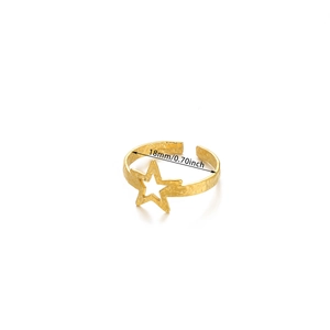 Macro detail of gold plated star ring with hammered texture and 18mm size scale