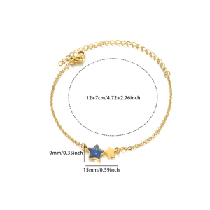 Detailoverzicht van de afmetingen van de sterarmband met blauw email en verstelbare ketting