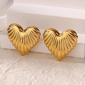 Chic gold-plated stainless steel heart earrings with radial textured vintage style