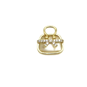 18K vergoldeter Handtaschen-Anhänger mit Perlmutt-Inlay und Kristall-Schleife