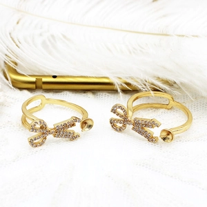 Creative 18K gold plated scissors ring with cubic zirconia accents and pearl mount