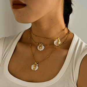 Collar con Colgante de Concha de Acero Inoxidable para Mujer Estilo Océano Estrella de Mar Caballito de Mar Delfín Joyería de Cadena