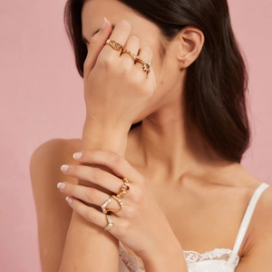 Luxe Roestvrij Staal Zirconia Geometrische Onregelmatige Ring Verguld Hart Kroon Hand Patroon Band Ringen Voor Vrouwen Sieraden