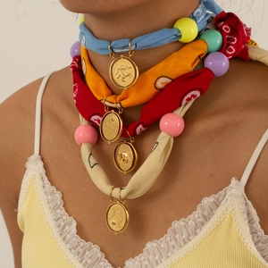 Collar de Bufanda del Zodiaco Bohemio Colgante de Moneda de Acero Inoxidable Gargantilla de Tela Bandana Con Cuentas de Resina de Colores para Mujer Joyería de Moda
