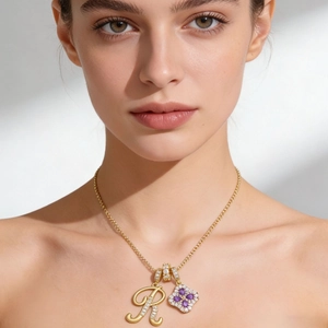 Collier Pendentif Initiales Alphabet Cuivre Zirconia Incrusté Trèfle Quatre Feuilles Double Pendentif Chaîne Vénitienne Bijoux