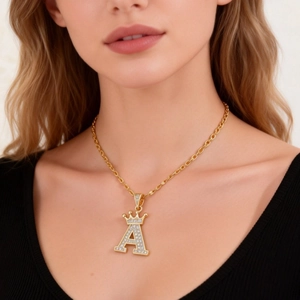 Mode Kupfer Zirkonia Krone Buchstabe Anhänger Halskette Für Damen Gold Silber Plattiert Alphabet Schlüsselbein Schmuck
