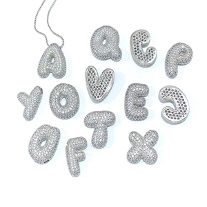 Silberner Bubble-Buchstaben-Anhänger mit Zirkonia-Besatz und Gliederkette für Damen