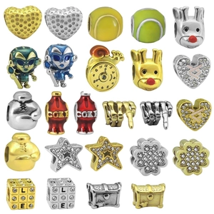 Edelstahl Charms Perlen Sortiment mit Herz Stern und Cola Flaschen Formen für Armband