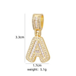 Detailansicht des 3,3 cm goldplattierten Buchstabens A Anhänger mit Zirkonia-Besatz
