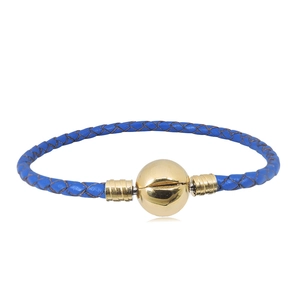 Pulsera de cuero trenzado azul con cierre esférico pulido de acero de titanio dorado