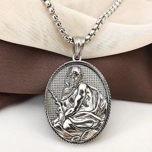 Collar con Colgante Religioso de Acero Inoxidable para Hombre Medalla de Relieve Jesús Virgen María Vintage Joyería Cadena Box Galvanizada