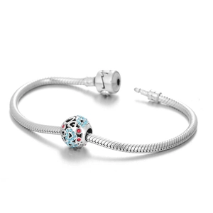 Bracelet maille serpent en argent S925 avec breloque cœur ajouré et cristaux colorés