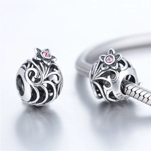 S925 Sterling Silber Hohlperle mit Blume und rosa Zirkon für DIY Armbänder