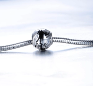 S925 sterling zilveren kerstbedel met cartoon silhouet en witte zirkonia steentjes
