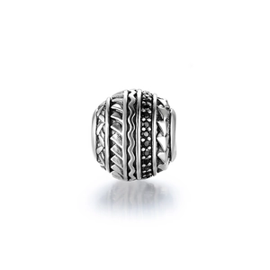 S925 Sterlingsilber Charm-Perle mit böhmischen Wellenmustern und schwarzen Zirkonia