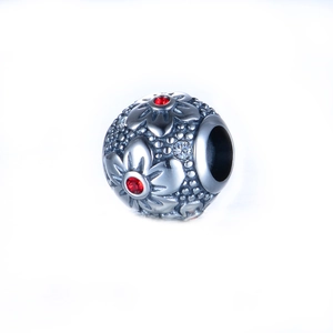 Charm sphère en argent sterling S925 avec fleurs en strass rouges et finition vintage