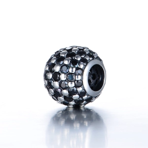 S925 Sterling Silber Perle mit schwarzen Edelsteinen und silbernen Punkten Charm