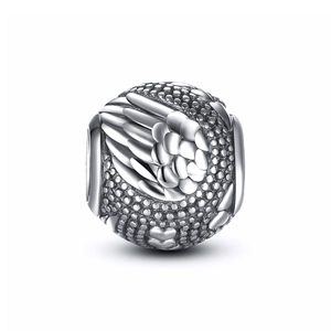 Polierter S925 Silber Charm Anhänger mit geprägten Engelsflügeln und Herz Verzierung