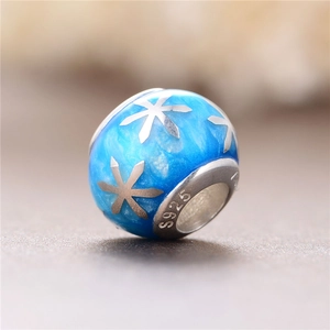 Abalorio de plata de ley S925 esmaltado azul con copo de nieve para pulseras DIY